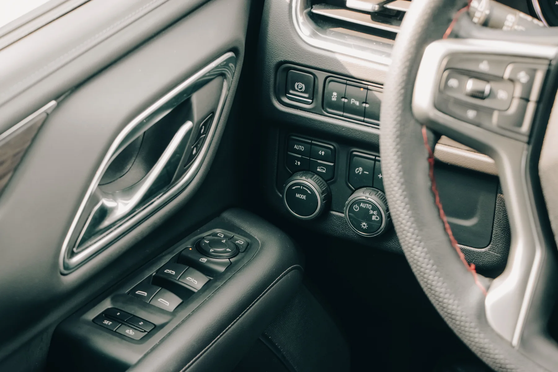 Modern vehicle interior and controls